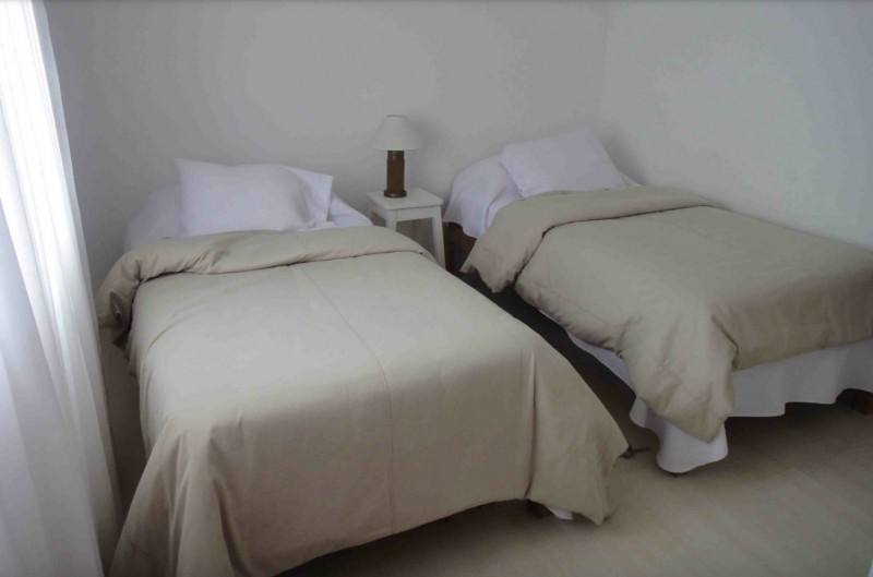 Casa en alquiler de la ruta al mar a una cuadra de Montoya